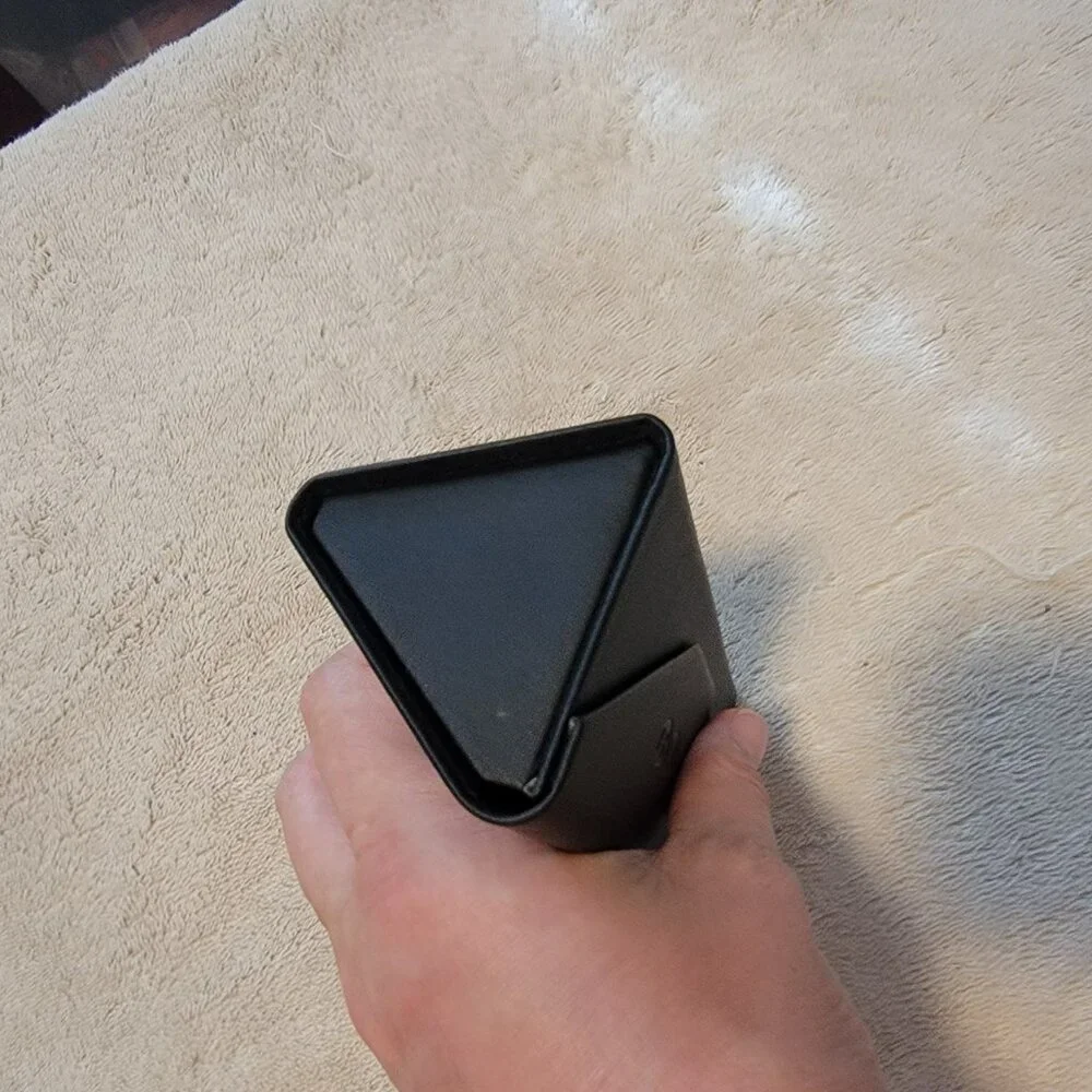 Link Black Triangle/Fold Flat Sunglass or Eyeglass Case Hard Side